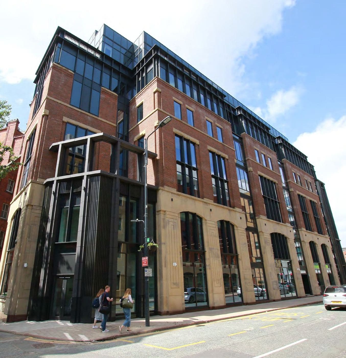 photo1.jpg